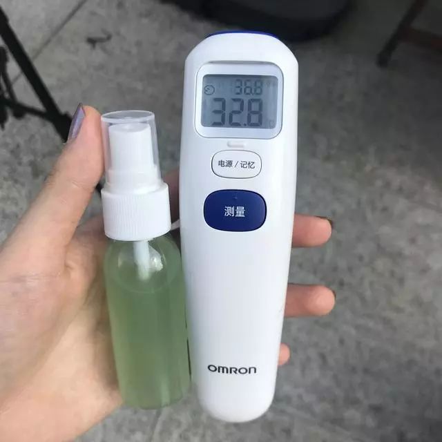 降温喷雾神器视频,网红迅速降温喷雾