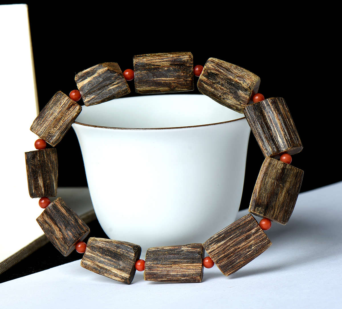 随形沉香手串真假区分,越南芽庄黑奇楠沉香随形手串价格