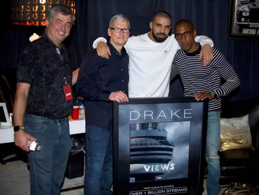 drake一年挣多少钱,drake怎么发家的