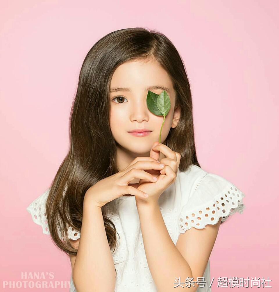 最美混血小女孩中国,混血萝莉雀斑小女孩