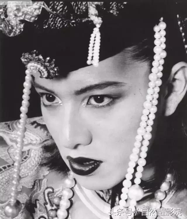 这位“大*子骗**”，虐过多少“小鲜肉”