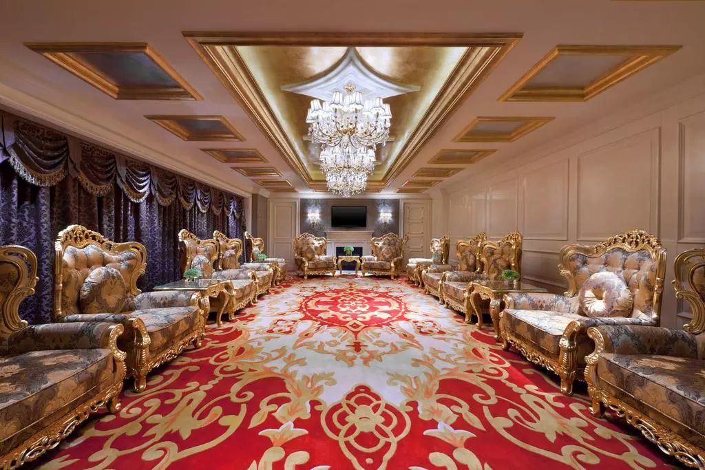 西虹市首富里的酒店是什么酒店,西虹市首富五星级酒店片段