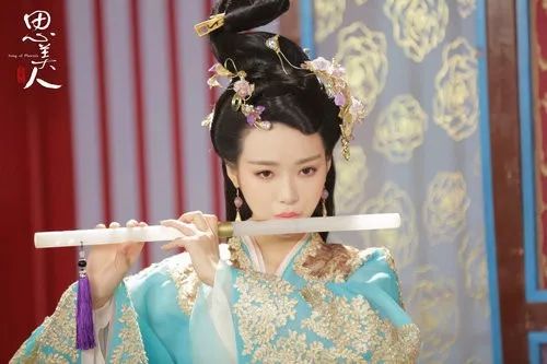 赵丽颖吹笛子舞剑,赵丽颖吹笛子的视频