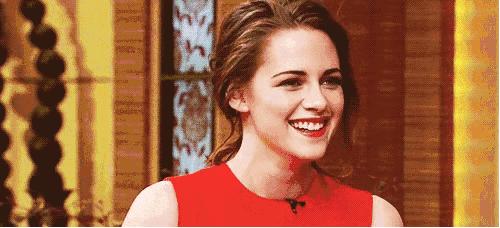 吴宣仪的牙齿有点龅,吴宣仪露牙龈笑图片