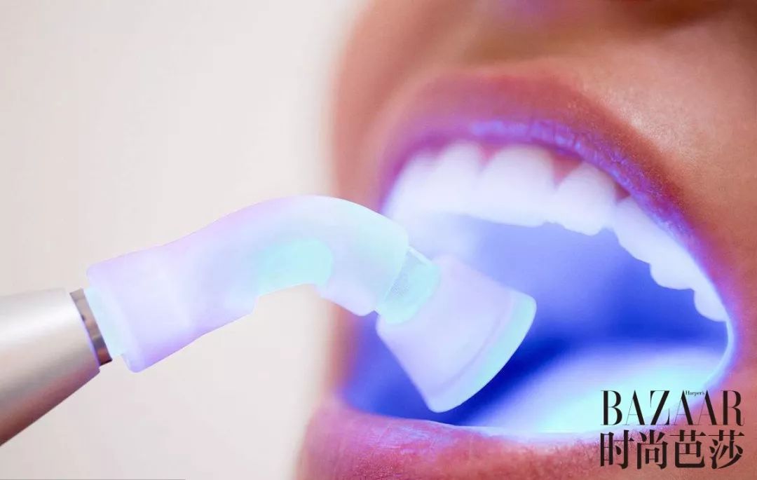 吴宣仪的牙齿有点龅,吴宣仪露牙龈笑图片