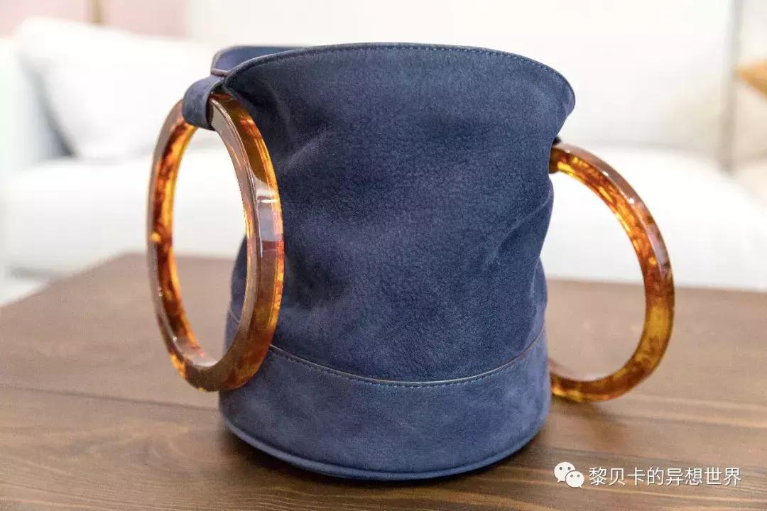 为什么有些包很便宜,最不容易撞款的大牌包