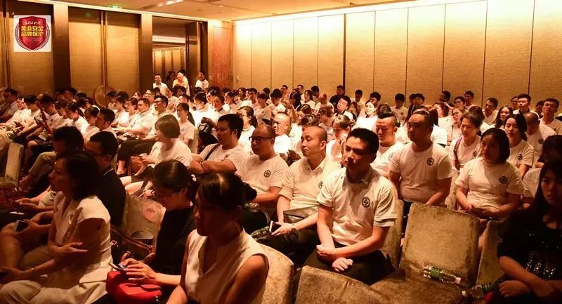 长沙重拳出击整治校外机构,长沙打击非法美容行医