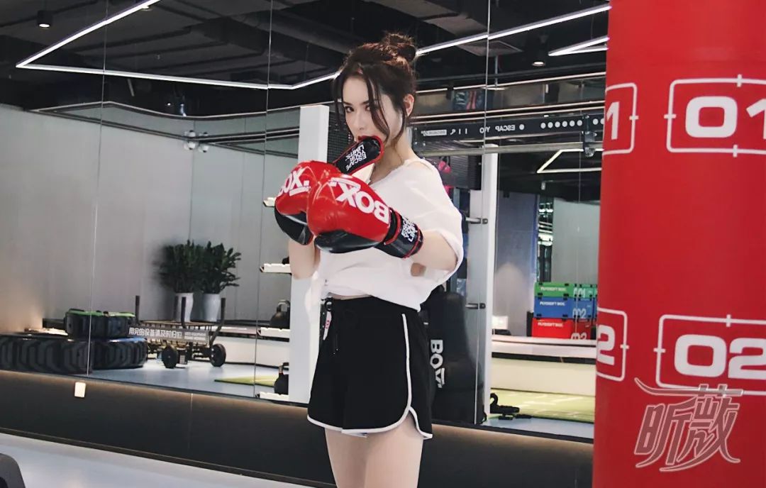 花情柳意不仅在景、更在人，来中国女孩大赛杭州赛区pick你喜欢的十强小姐姐！