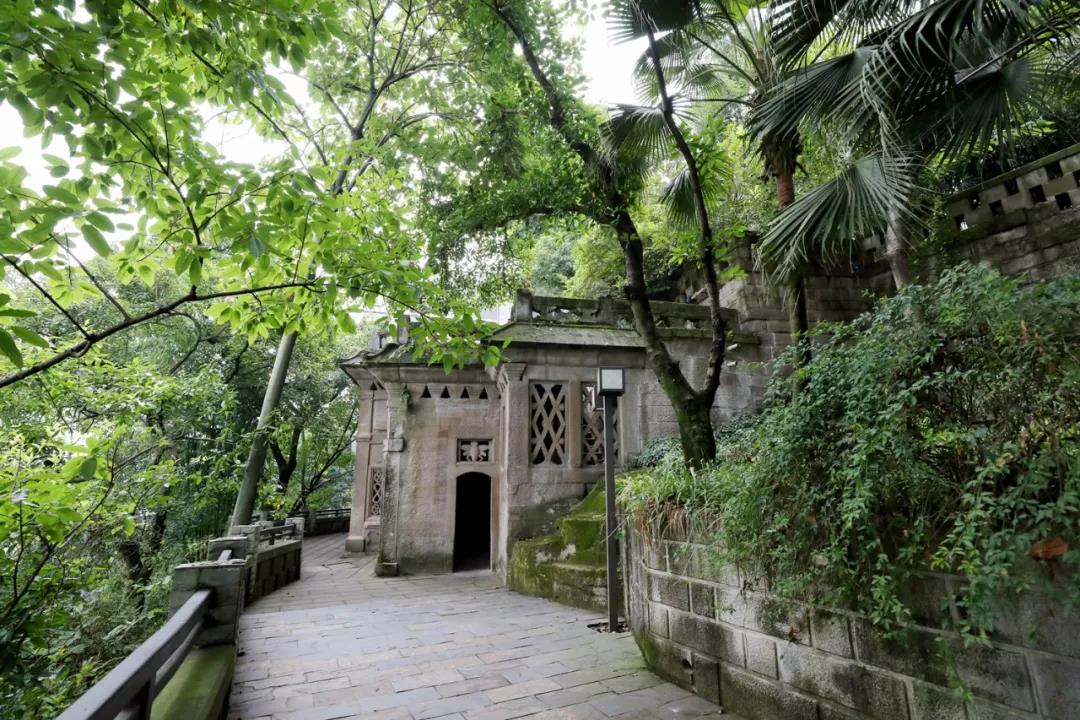 重庆鹅岭公园的石屋,鹅岭公园石屋