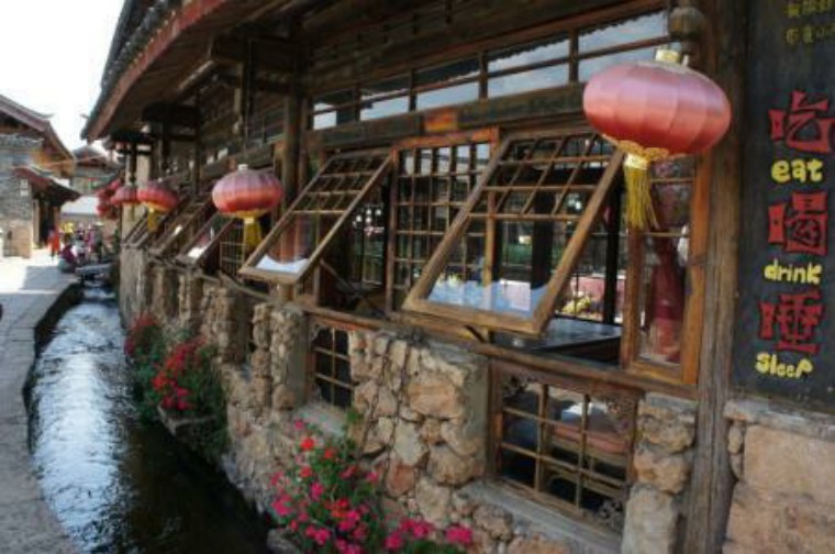 想避暑就来苍山顶,要想避暑就来西塘古镇