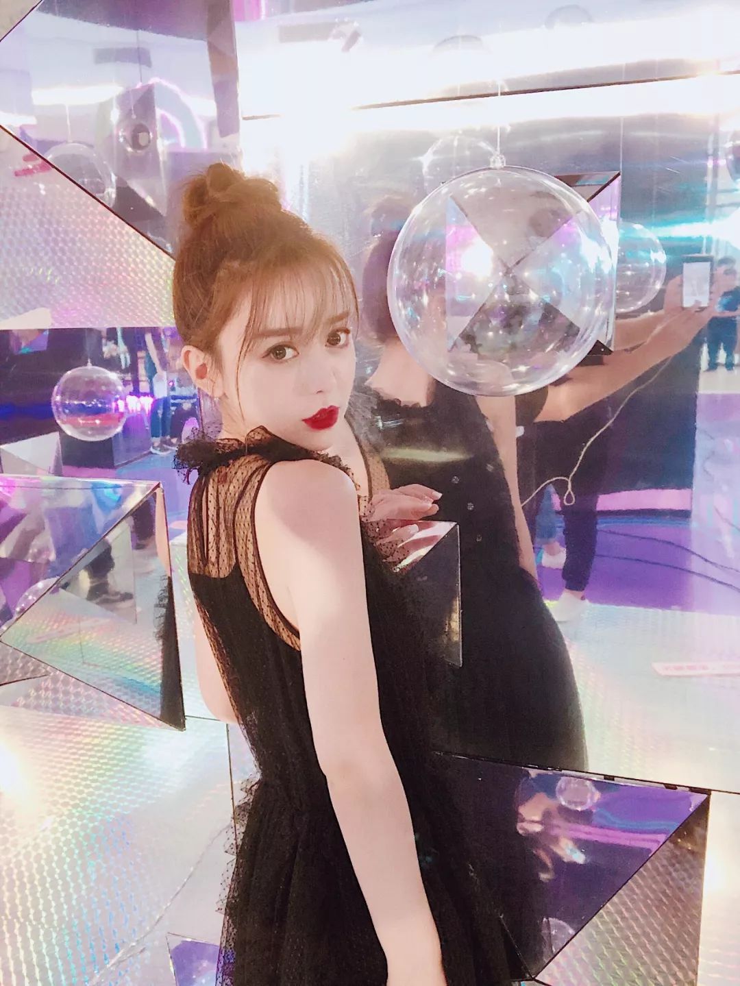 戚薇介绍美妆产品,戚薇彩妆单品