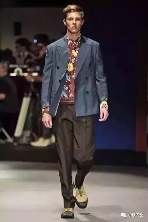 香奈儿5000左右包,5000香奈儿原版视频