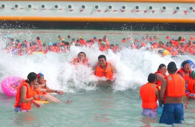 郑州最干净的水上乐园室内,郑州最好玩的水上游乐园