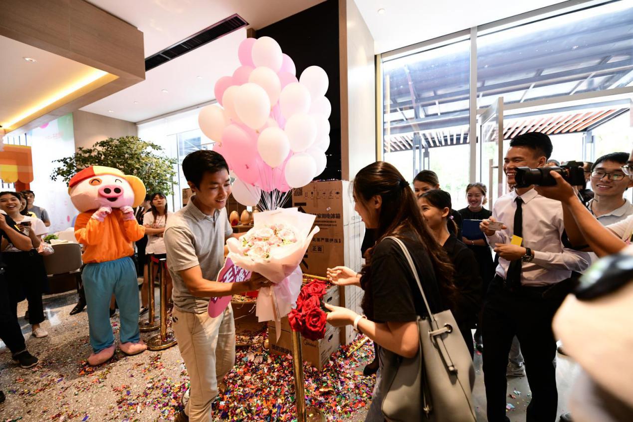 佛山金融高新区万科a32房价,万科2万平商业综合体