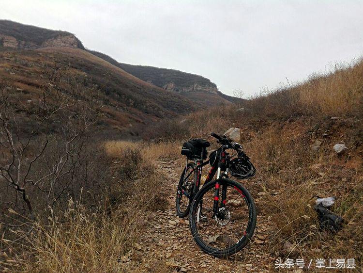 窟窿山,凤凰山星月