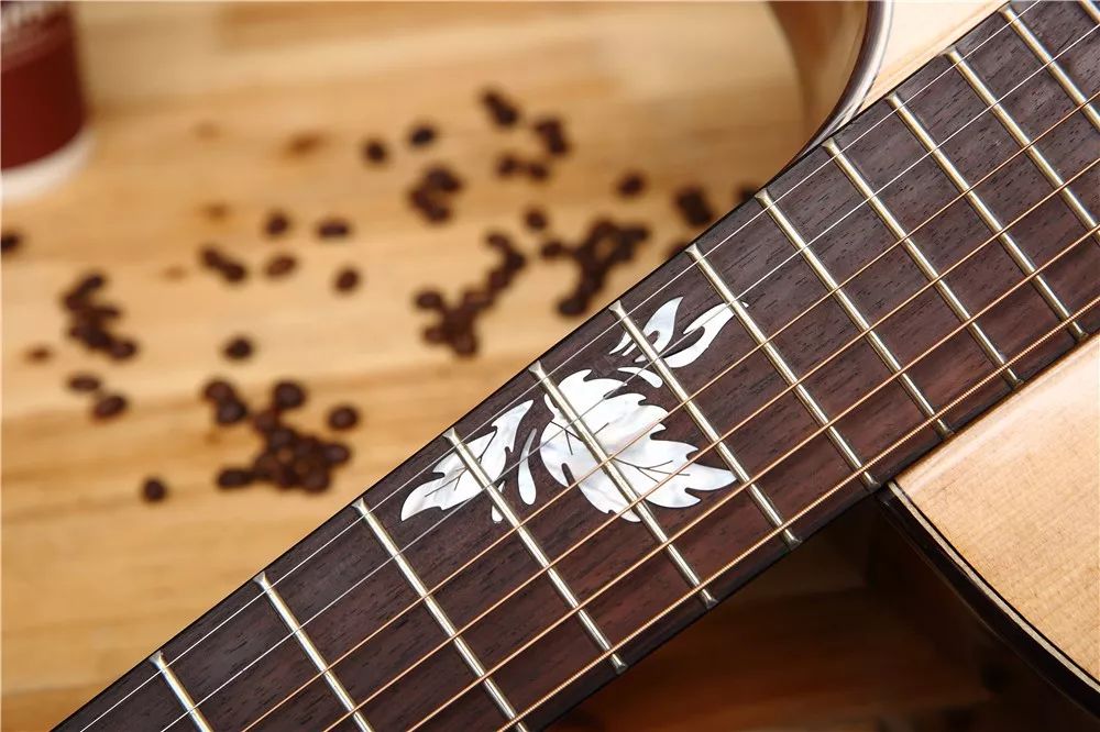 琴弦过高如何调节？