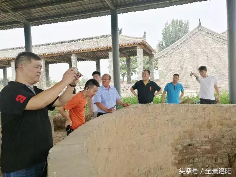 上海建工装饰集团董事长王利雄到访洛阳旅发集团