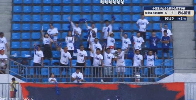 业余足球赛如火如荼,业余联赛点球大战罚丢点球