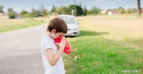 宝宝晕动症,怎么缓解儿童坐车晕车