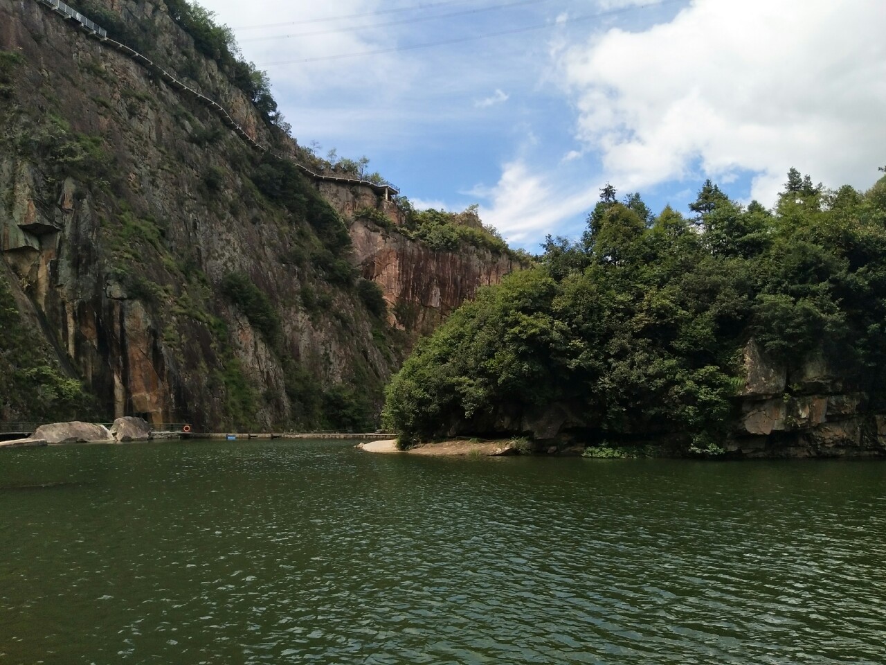 八月份适合旅游的避暑地方,磐安乌石村清凉避暑好去处