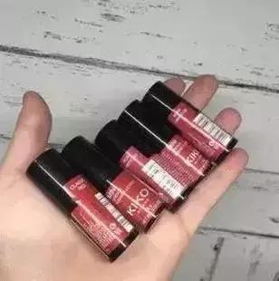 口红千万不要乱用,口红不要乱买真的会过敏