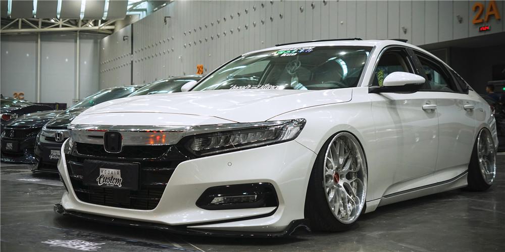 本田10代雅阁国内首改，花费7万将车打造成精品姿态！