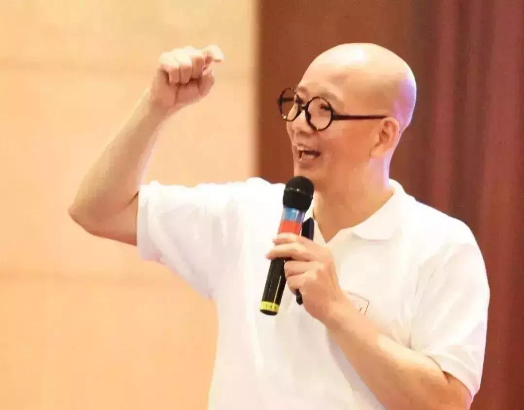 唤醒你心中的巨人的书,读《唤醒心中的巨人》