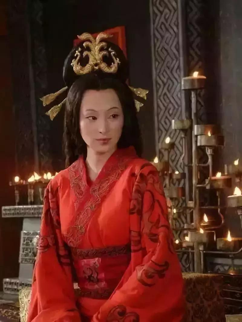 中国古代女子服装怎样穿 (古代女子服装变化)