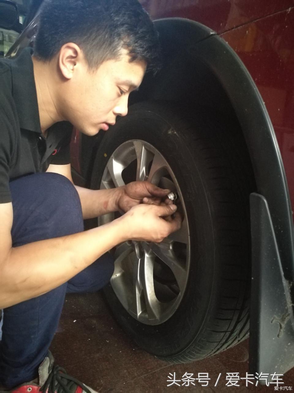 三菱欧蓝德19款的怎么换胎,欧蓝德质保期内轮胎是否免费更换