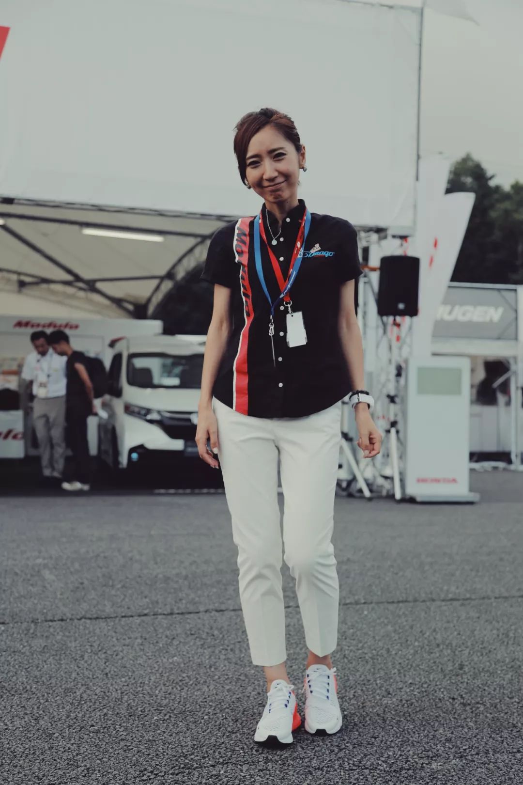 东京车展惊现最美车模,赛车比赛高燃场面车模