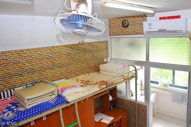 大学，自己买的电脑放着不用却去网吧抢位子，原因你可能不信