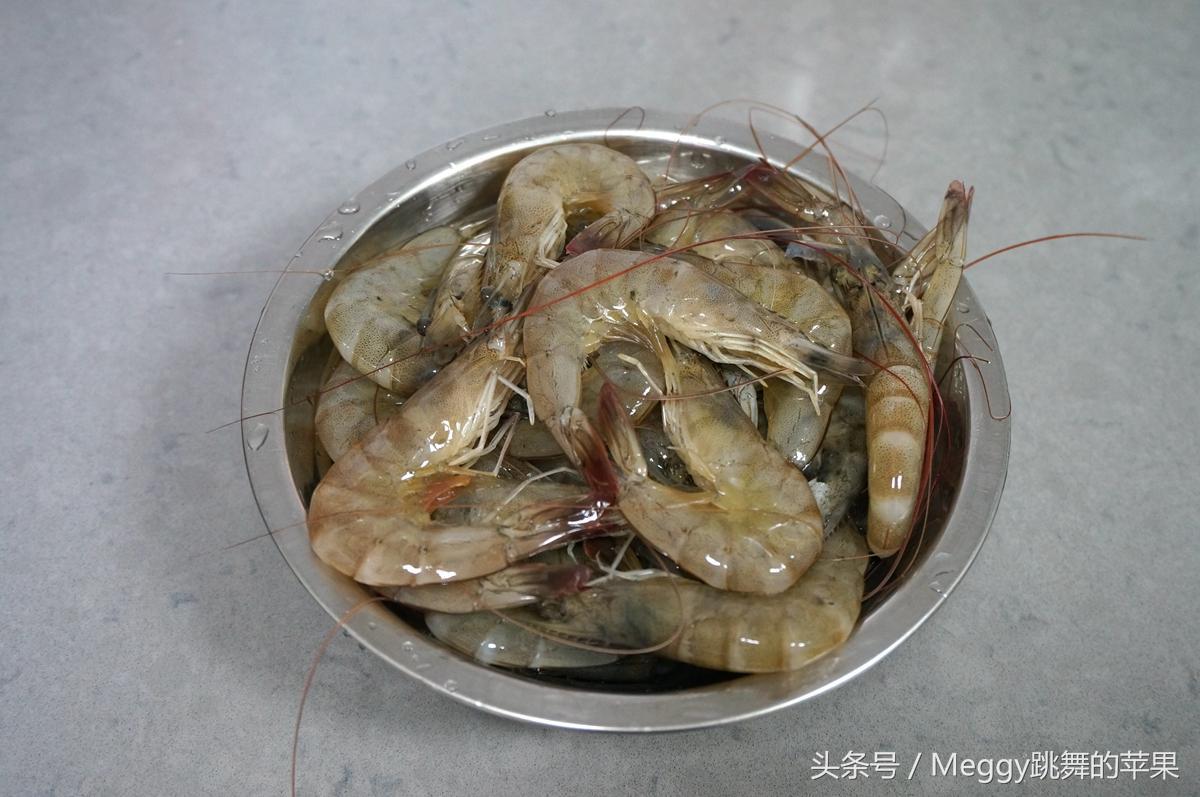 虾仁豆腐番茄烩饭,番茄虾仁豆腐又滑又嫩还好吃