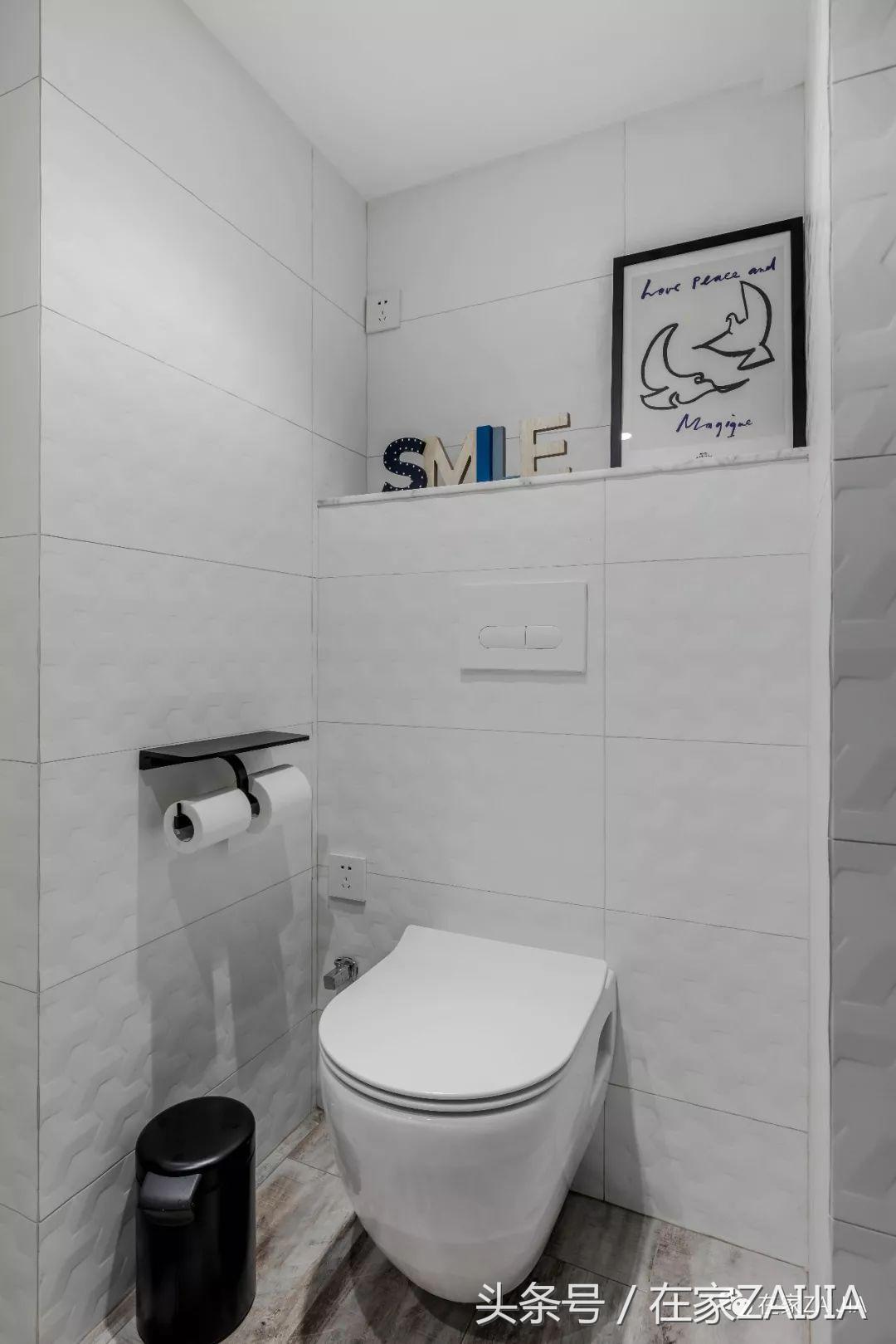 客厅正中放餐桌好吗,客厅放个大大的楼梯间