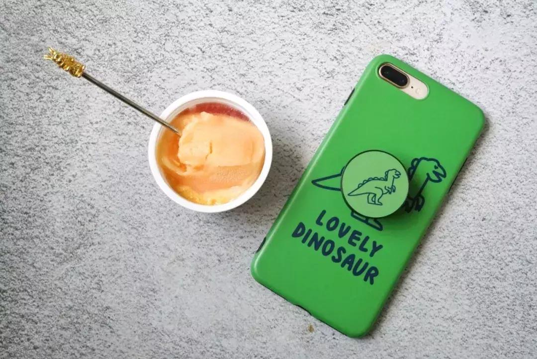 冰淇淋是冰的吃了没有热量 (冰淇淋没有热量因为它是冷的奶茶)