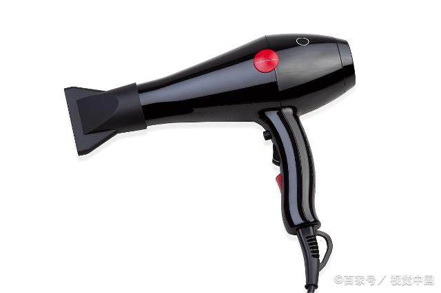 苹果手机进水用吹风机吹可以吗,手机进水用吹风机吹完充不上电