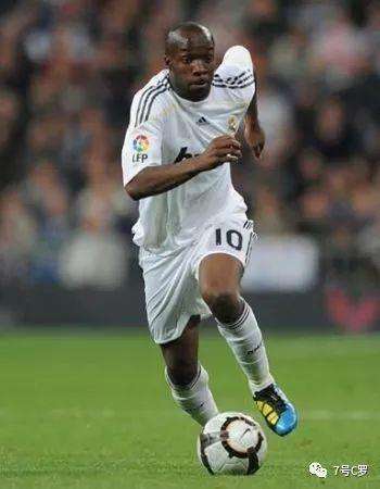 鲁尼厄祖J罗魔笛后到他C罗迎来人生第5个“10号”,但他却非常另类