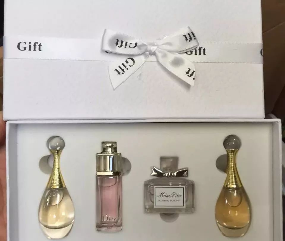 代购化妆品是真的还是假,代购化妆品骗局曝光