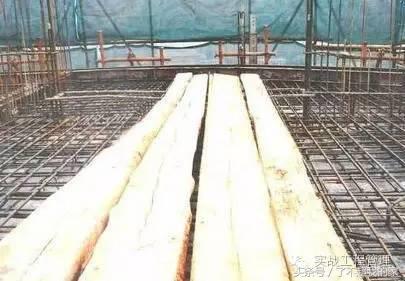 混凝土浇筑方案预留施工缝,混凝土浇筑墙体方案