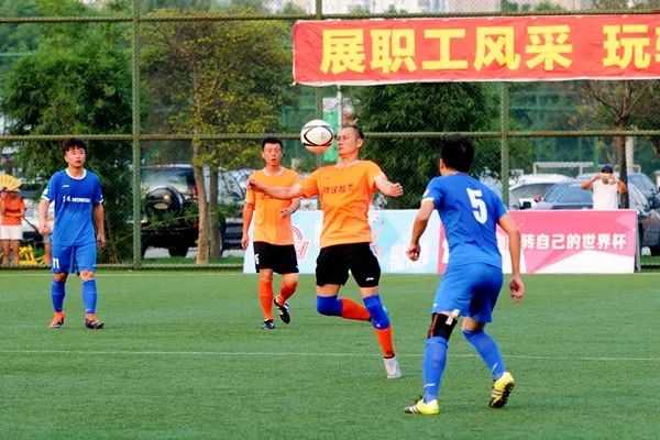 文化硚口之冠军文化：燃情绿茵场，硚口阿SIR“功夫足球”显真功