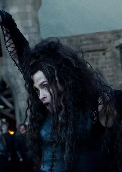 爱丽丝梦游仙境红皇后电影完整版,爱丽丝梦游仙境的电影总结