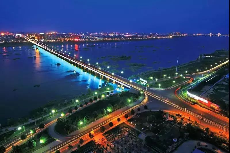 所见为止，率无可及！临沂绿化景观高达64%的滨河楼盘！