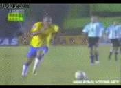 看清楚大罗生涯遭遇的恶劣犯规,罗纳尔多在意甲遭遇的恶意犯规