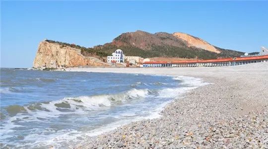 踏浪看海享受阳光沙滩海浪,玩遍海边