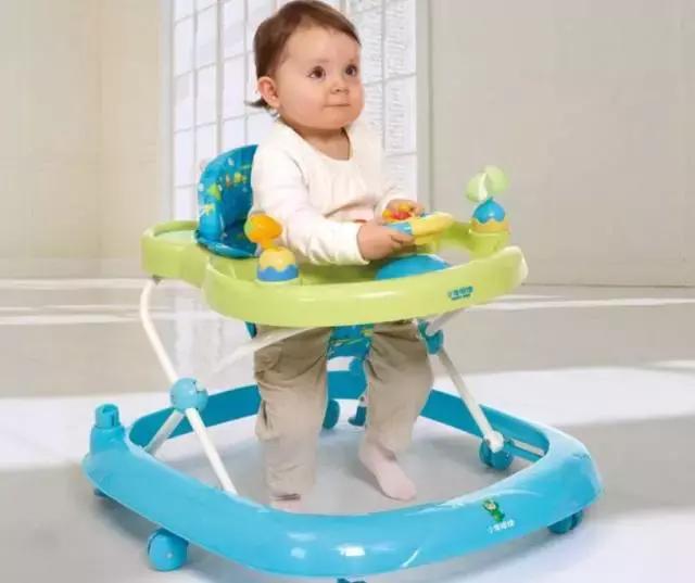 经常给宝宝一惊一乍的危害,这几样东西正在悄悄危害宝宝健康