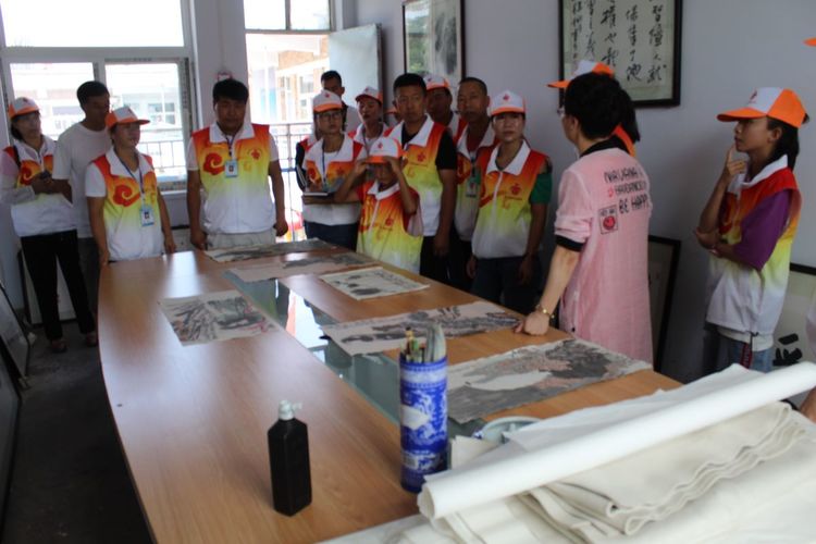 关爱聋哑伴智力障碍儿童,关爱残疾孩子