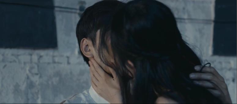 真枪实弹电影,真枪和假枪的电影