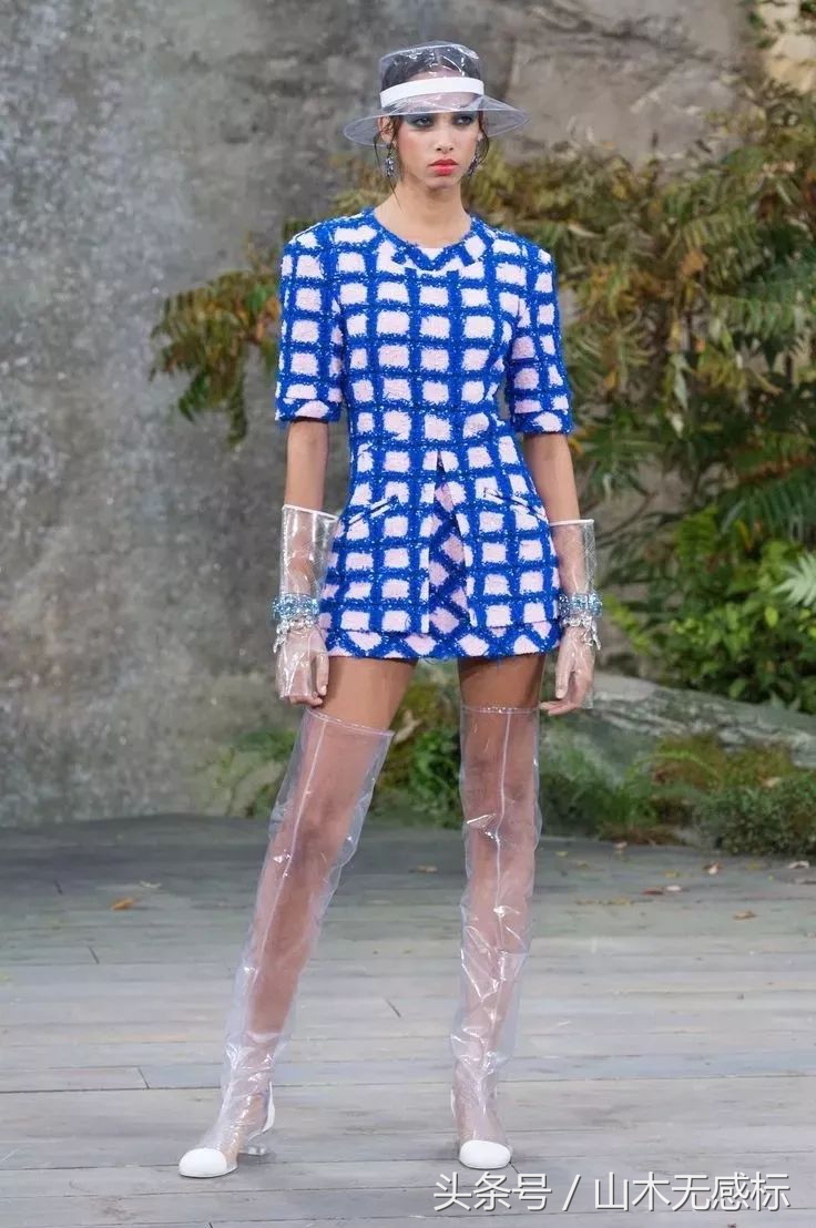 比较时髦的穿搭方式,150-155早秋季搭配