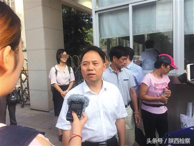 购仿真枪青年判无期后获再审律师无罪辩护