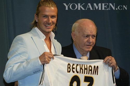 15年前c罗转会,15年前c罗踢球