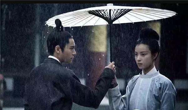 明星天价片酬背后的利益链,如何限制明星的天价片酬